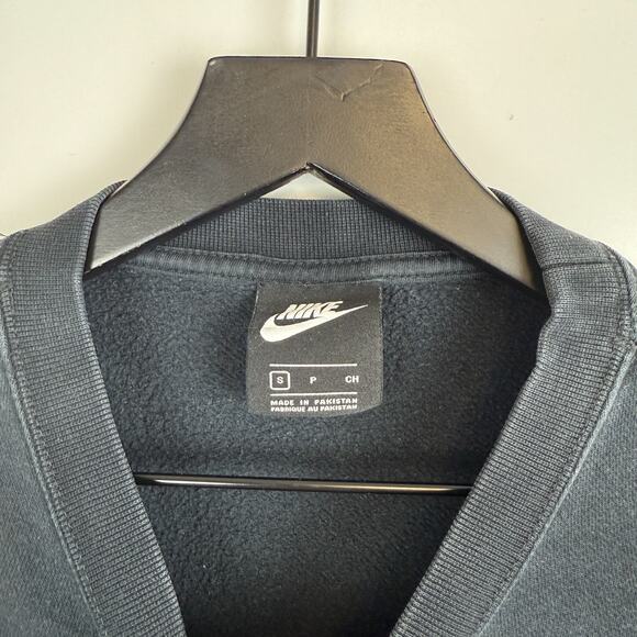 Nike Essentials Crew Fleece Oversized Crop Sweatshirt Black - S - Picture 4 of 11